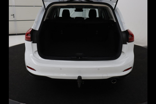 Ford Focus 1.0 EcoBoost Hybrid Titanium Style | Trekhaak | Carplay | Navigatie | Keyless | Full LED | Parkeerhulp | Climate control | Bluetooth | Cruise control