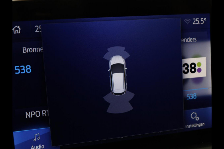 Ford Focus 1.0 EcoBoost Hybrid Titanium Style | Trekhaak | Carplay | Navigatie | Keyless | Full LED | Parkeerhulp | Climate control | Bluetooth | Cruise control