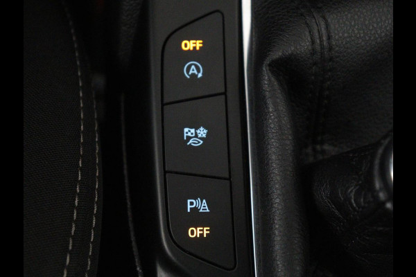Ford Focus 1.0 EcoBoost Hybrid Titanium Style | Trekhaak | Carplay | Navigatie | Keyless | Full LED | Parkeerhulp | Climate control | Bluetooth | Cruise control