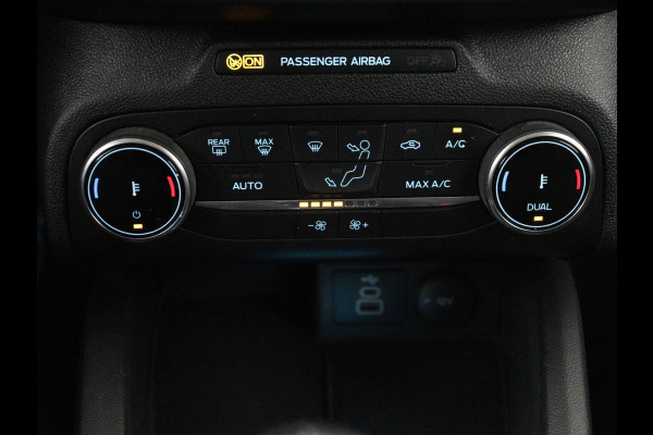 Ford Focus 1.0 EcoBoost Hybrid Titanium Style | Trekhaak | Carplay | Navigatie | Keyless | Full LED | Parkeerhulp | Climate control | Bluetooth | Cruise control