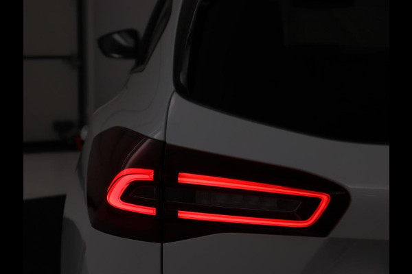 Ford Focus 1.0 EcoBoost Hybrid Titanium Style | Trekhaak | Carplay | Navigatie | Keyless | Full LED | Parkeerhulp | Climate control | Bluetooth | Cruise control