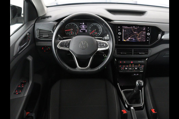 Volkswagen T-Cross 1.0 TSI Style | Carplay | Navigatie | Adaptive cruise | Full LED | Side Assist | Parkeerhulp | Getint glas | Climate control | Bluetooth | 18'' | Black Design Pack