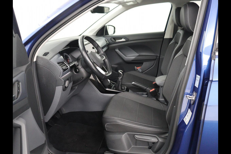 Volkswagen T-Cross 1.0 TSI Style | Carplay | Navigatie | Adaptive cruise | Full LED | Side Assist | Parkeerhulp | Getint glas | Climate control | Bluetooth | 18'' | Black Design Pack