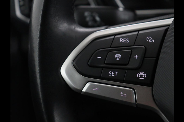 Volkswagen T-Cross 1.0 TSI Style | Carplay | Navigatie | Adaptive cruise | Full LED | Side Assist | Parkeerhulp | Getint glas | Climate control | Bluetooth | 18'' | Black Design Pack