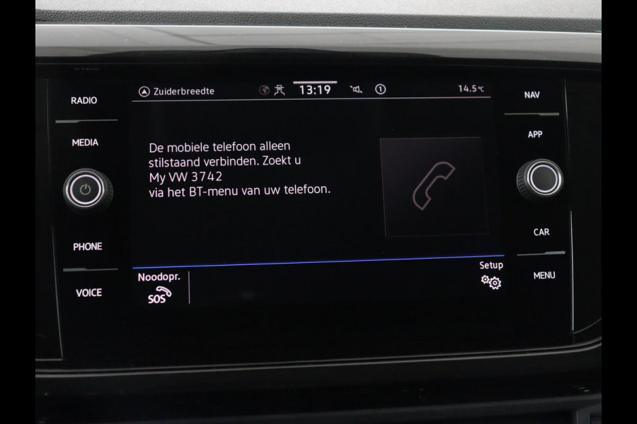 Volkswagen T-Cross 1.0 TSI Style | Carplay | Navigatie | Adaptive cruise | Full LED | Side Assist | Parkeerhulp | Getint glas | Climate control | Bluetooth | 18'' | Black Design Pack