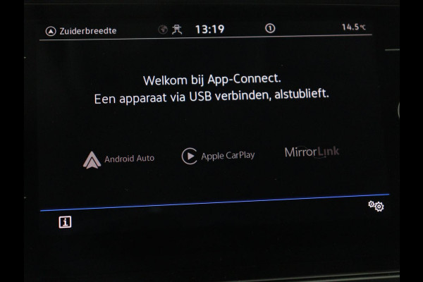 Volkswagen T-Cross 1.0 TSI Style | Carplay | Navigatie | Adaptive cruise | Full LED | Side Assist | Parkeerhulp | Getint glas | Climate control | Bluetooth | 18'' | Black Design Pack