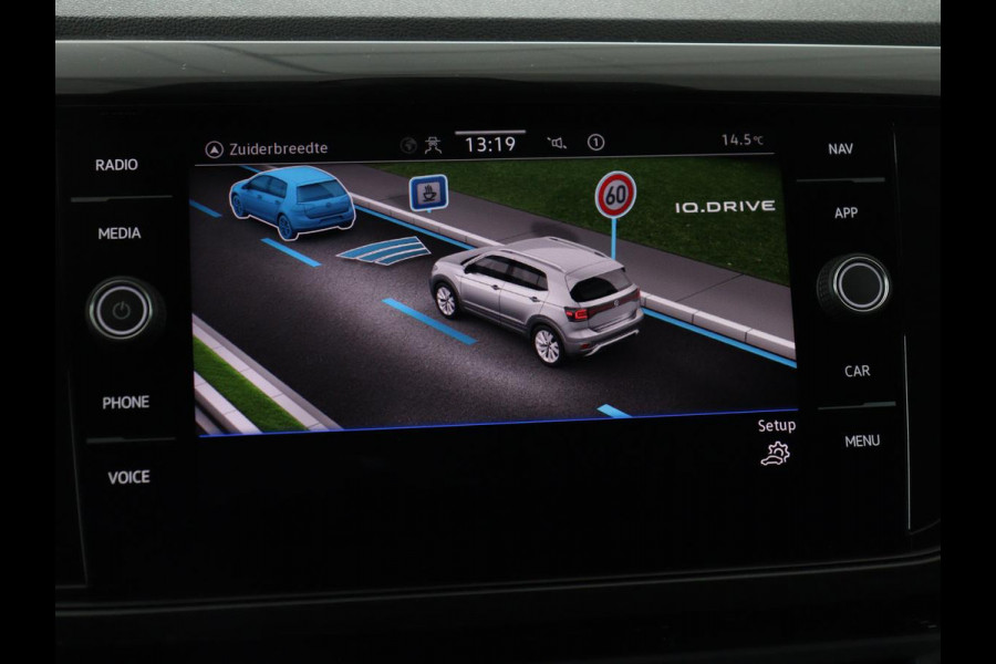 Volkswagen T-Cross 1.0 TSI Style | Carplay | Navigatie | Adaptive cruise | Full LED | Side Assist | Parkeerhulp | Getint glas | Climate control | Bluetooth | 18'' | Black Design Pack