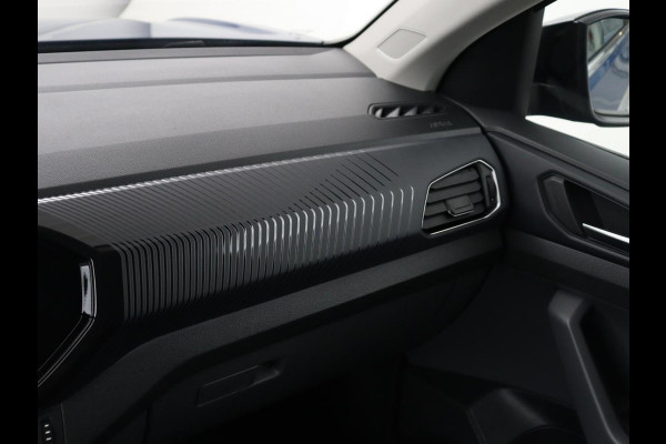 Volkswagen T-Cross 1.0 TSI Style | Carplay | Navigatie | Adaptive cruise | Full LED | Side Assist | Parkeerhulp | Getint glas | Climate control | Bluetooth | 18'' | Black Design Pack