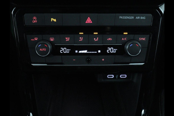 Volkswagen T-Cross 1.0 TSI Style | Carplay | Navigatie | Adaptive cruise | Full LED | Side Assist | Parkeerhulp | Getint glas | Climate control | Bluetooth | 18'' | Black Design Pack