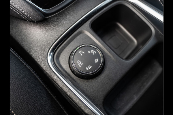 Opel Grandland X 1.6 Turbo 180PK EAT8 Ultimate | Leder | Ventilatie | Trekhaak |