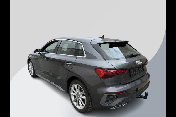 Audi A3 Sportback 40 TFSI S Line | Adaptive cruise control | Trekhaak afneembaar | Lederen bekleding | Stoelverwarming | Camera | Elektrische achterklep | Dodehoeksensoren |