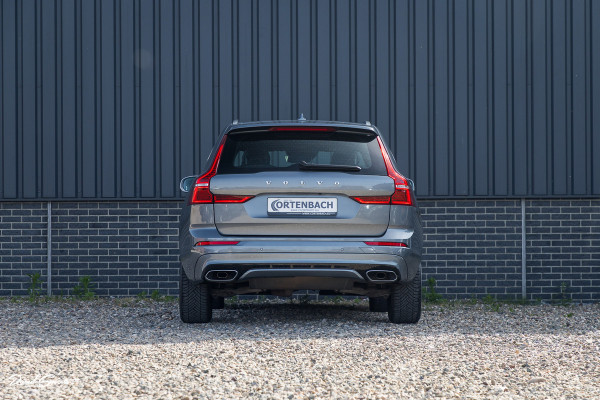 Volvo XC60 2.0 T5 R-Design | Adaptieve cruise | Zwenkbare trekhaak | Panoramadak | Bliss |