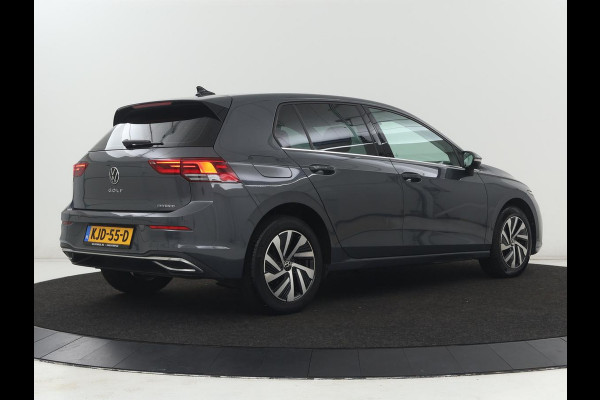Volkswagen Golf 1.4 eHybrid Style | SOH 88% | Massage | Adaptive cruise | Carplay | Memory | Navigatie | Sfeerverlichting | Parkeerhulp | Climate control | Bluetooth | PHEV | Plug In