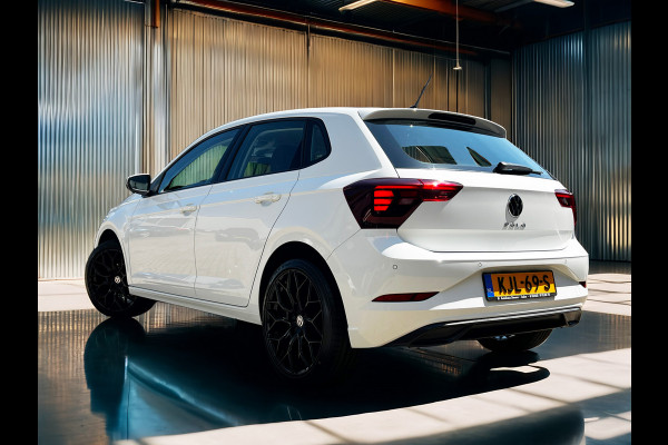 Volkswagen Polo 1.0 TSI Polo Carplay_18''LMV_PDC v+a_Airco