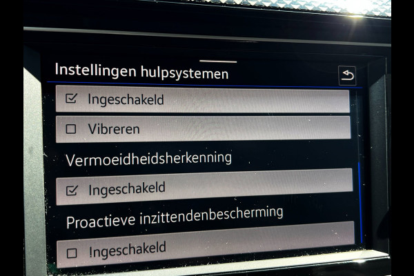Volkswagen Polo 1.0 TSI Polo Carplay_18''LMV_PDC v+a_Airco