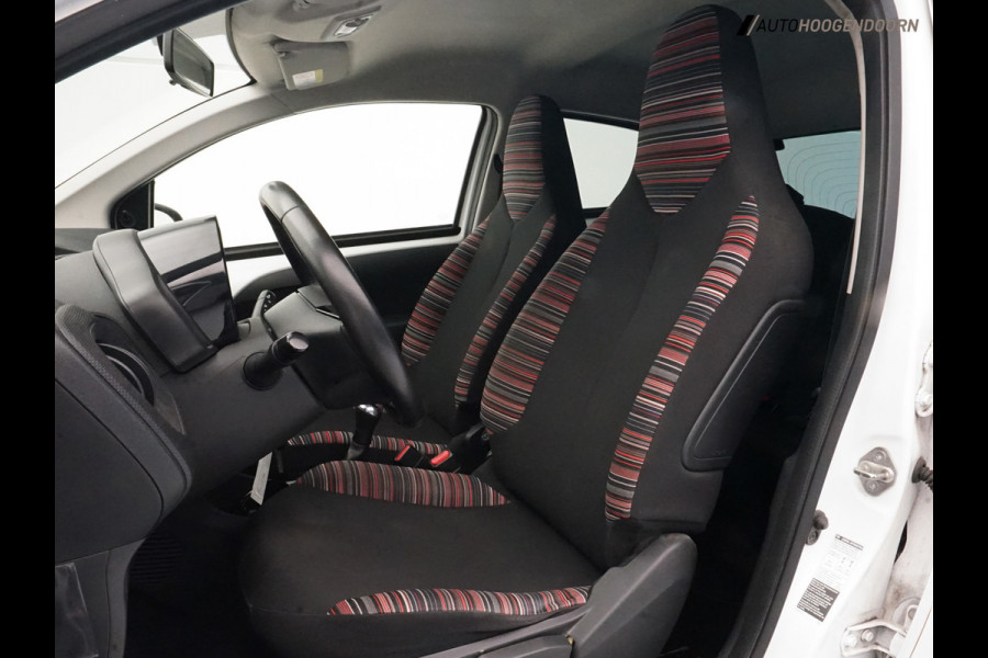 Citroën C1 1.0 VTi Feel Sport (ACHTERUITRIJCAMERA,CRUISE CONTROL,APPLE CARPLAY,AIRCO,SPORTSTOELEN,START-STOP,LED,TOPCONDITIE)