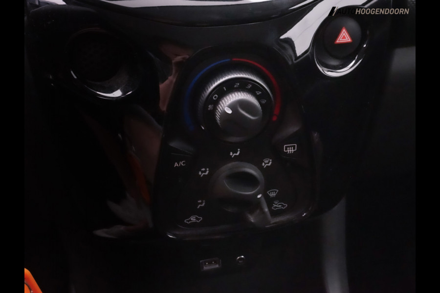 Citroën C1 1.0 VTi Feel Sport (ACHTERUITRIJCAMERA,CRUISE CONTROL,APPLE CARPLAY,AIRCO,SPORTSTOELEN,START-STOP,LED,TOPCONDITIE)