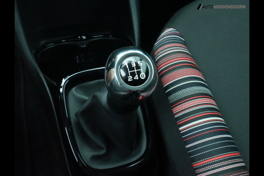 Citroën C1 1.0 VTi Feel Sport (ACHTERUITRIJCAMERA,CRUISE CONTROL,APPLE CARPLAY,AIRCO,SPORTSTOELEN,START-STOP,LED,TOPCONDITIE)