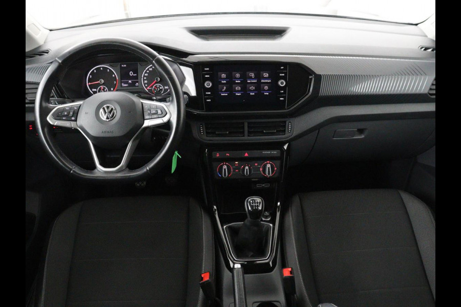 Volkswagen T-Cross 1.0 TSI R Line | Camera | Carplay | Adaptive cruise | Parkeerhulp | Sportstoelen | Getint glas | Side Assist | Airco | Bluetooth | Origineel NL