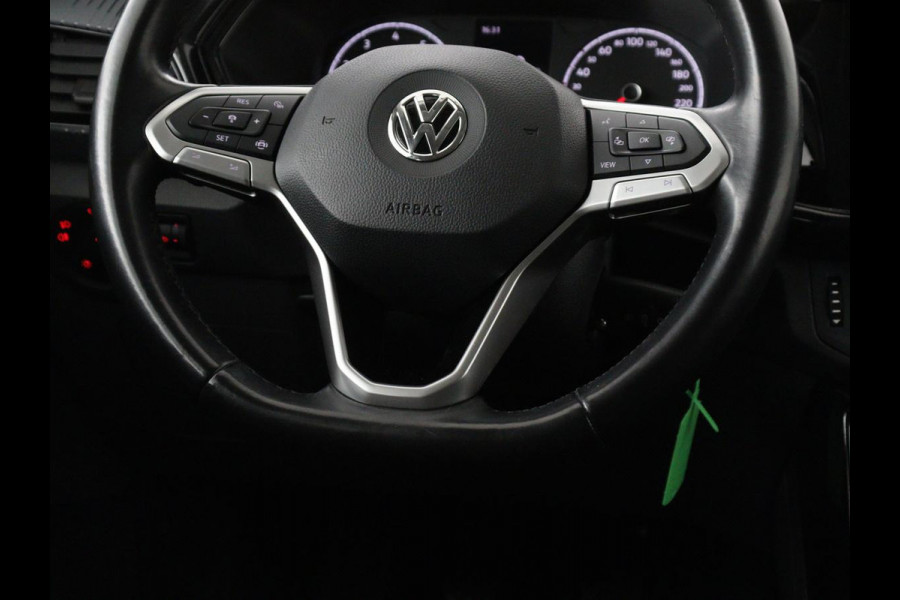 Volkswagen T-Cross 1.0 TSI R Line | Camera | Carplay | Adaptive cruise | Parkeerhulp | Sportstoelen | Getint glas | Side Assist | Airco | Bluetooth | Origineel NL