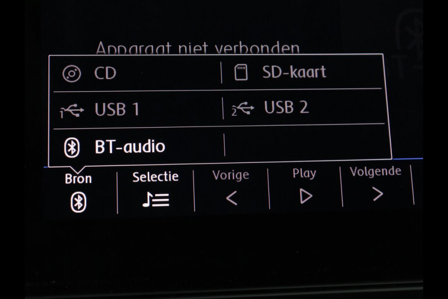 Volkswagen T-Cross 1.0 TSI R Line | Camera | Carplay | Adaptive cruise | Parkeerhulp | Sportstoelen | Getint glas | Side Assist | Airco | Bluetooth | Origineel NL