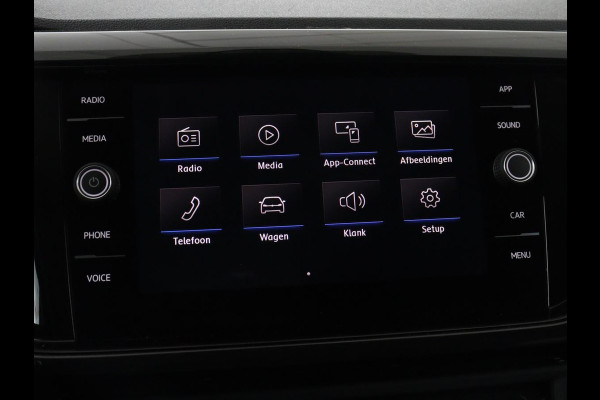 Volkswagen T-Cross 1.0 TSI R Line | Camera | Carplay | Adaptive cruise | Parkeerhulp | Sportstoelen | Getint glas | Side Assist | Airco | Bluetooth | Origineel NL