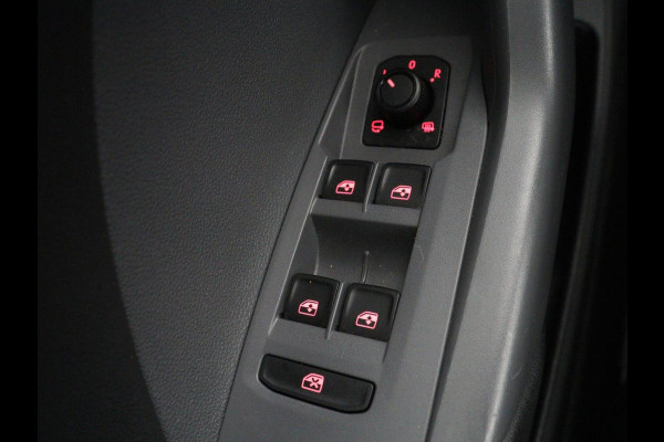 Volkswagen T-Cross 1.0 TSI R Line | Camera | Carplay | Adaptive cruise | Parkeerhulp | Sportstoelen | Getint glas | Side Assist | Airco | Bluetooth | Origineel NL