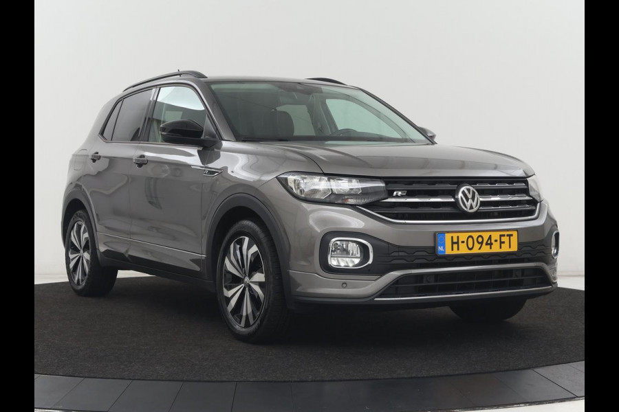 Volkswagen T-Cross 1.0 TSI R Line | Camera | Carplay | Adaptive cruise | Parkeerhulp | Sportstoelen | Getint glas | Side Assist | Airco | Bluetooth | Origineel NL