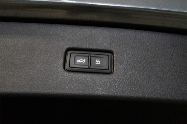 Audi Q5 Sportback 55 TFSI e S Edition 367PK | Pano | Trekhaak | Stoel&Stuurverw. | Carplay | 12 MND Garantie