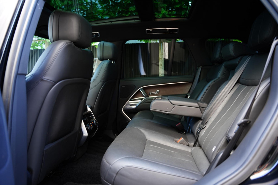 Land Rover Range Rover P 440 SE Zwart Leder / 23 Inch / Panoramadak