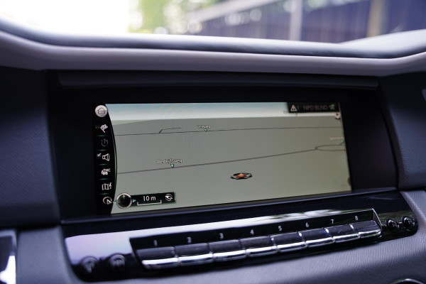 Rolls-Royce Cullinan 6.75 V12 / Bespoke Audio / Starlight / Twin-Coachline