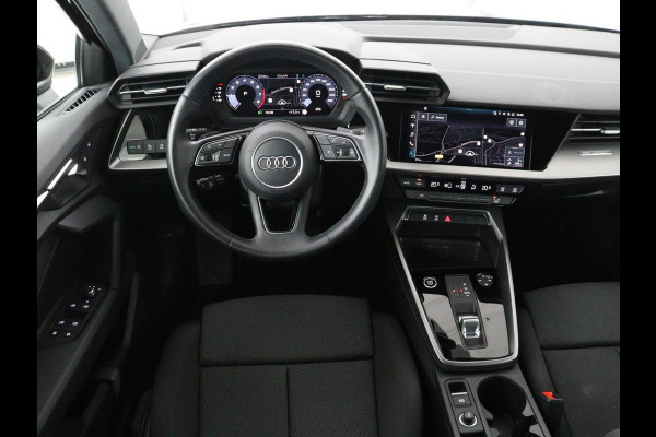 Audi A3 30 TFSI Advanced Edition | Sportstoelen | Carplay | Audi Sound | Parkeerhulp | Full LED | Navigatie | Virtual Cockpit | Climate control | Bluetooth | Cruise control