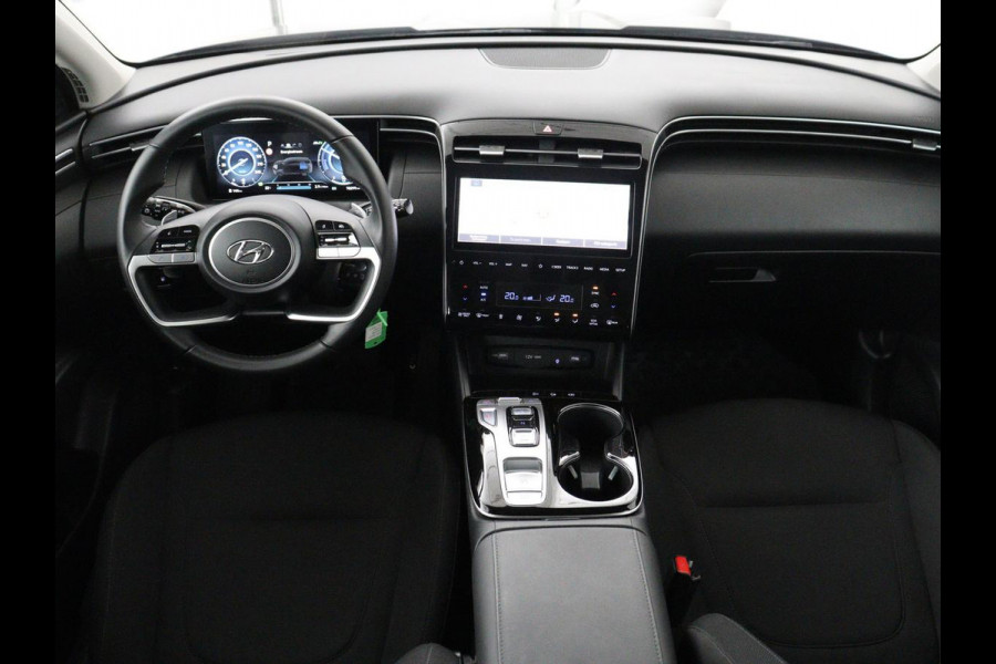 Hyundai Tucson 1.6 T-GDI PHEV Comfort 4WD | SOH 97,9% | Adaptive cruise | Camera | Carplay | Navigatie | Climate control | Parkeerhulp | 19'' | Digital Cockpit | DAB | Bluetooth | Plug In