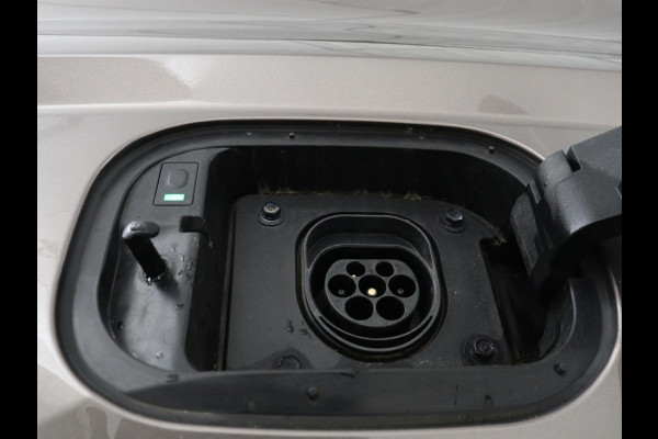 Hyundai Tucson 1.6 T-GDI PHEV Comfort 4WD | SOH 97,9% | Adaptive cruise | Camera | Carplay | Navigatie | Climate control | Parkeerhulp | 19'' | Digital Cockpit | DAB | Bluetooth | Plug In