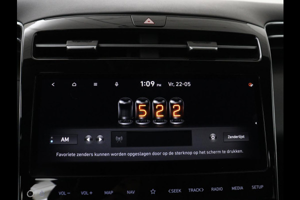 Hyundai Tucson 1.6 T-GDI PHEV Comfort 4WD | SOH 97,9% | Adaptive cruise | Camera | Carplay | Navigatie | Climate control | Parkeerhulp | 19'' | Digital Cockpit | DAB | Bluetooth | Plug In