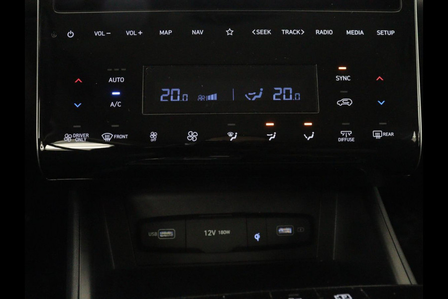 Hyundai Tucson 1.6 T-GDI PHEV Comfort 4WD | SOH 97,9% | Adaptive cruise | Camera | Carplay | Navigatie | Climate control | Parkeerhulp | 19'' | Digital Cockpit | DAB | Bluetooth | Plug In