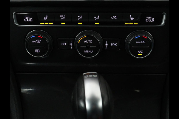 Volkswagen Golf 1.5 TSI Comfortline | Stoelverwarming | Trekhaak | Camera | Massage | Carplay | Adaptive cruise | Navigatie | Parkeerhulp | Climate control