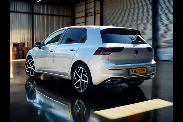 Volkswagen Golf 1.4 eHybrid Style plugin_204PK_Carplay_stoel massage_ACC
