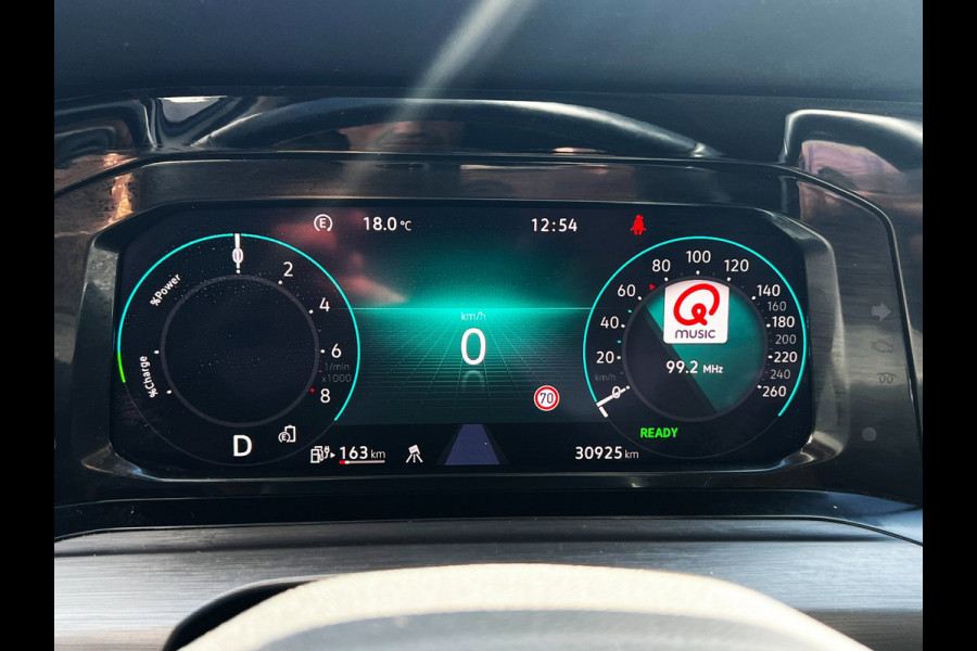 Volkswagen Golf 1.4 eHybrid Style plugin_204PK_Carplay_stoel massage_ACC