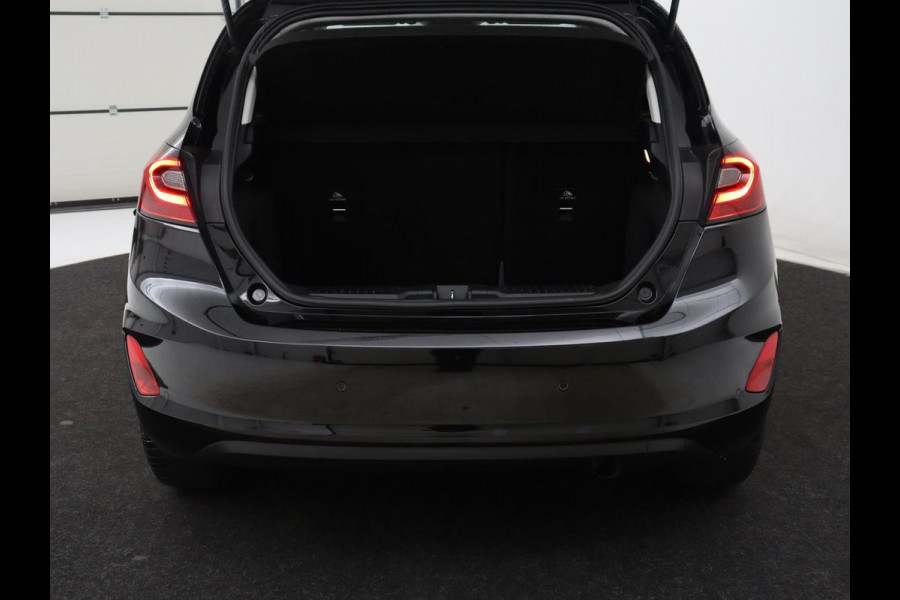 Ford Fiesta 1.0 EcoBoost Hybrid Titanium X | Carplay | Camera | Climate control | Keyless | Full LED | Cruise control | Bluetooth | Park Assist | Getint glas | Origineel NL