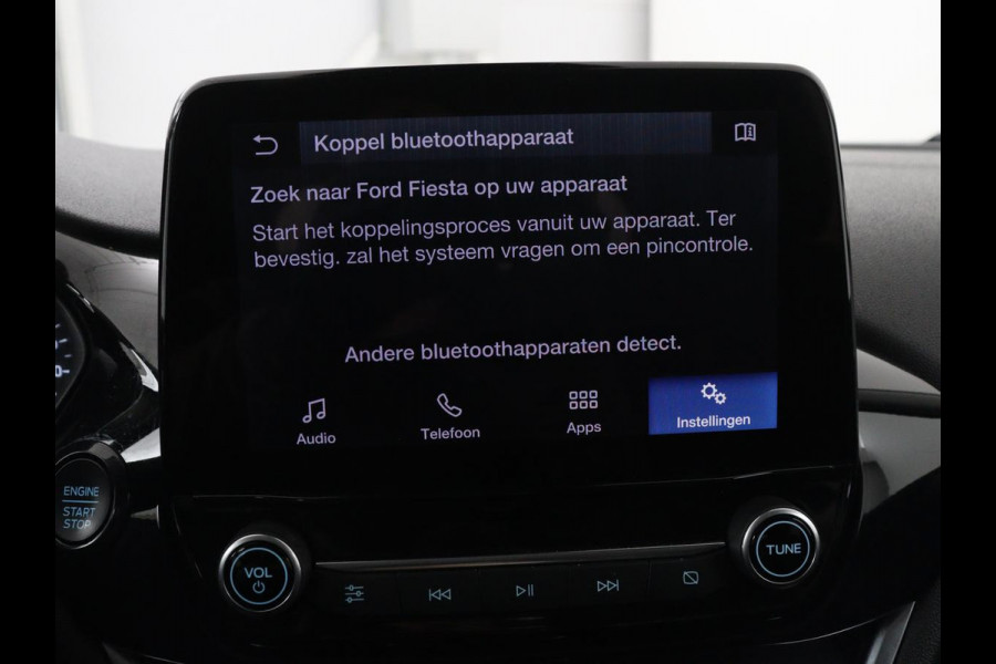 Ford Fiesta 1.0 EcoBoost Hybrid Titanium X | Carplay | Camera | Climate control | Keyless | Full LED | Cruise control | Bluetooth | Park Assist | Getint glas | Origineel NL