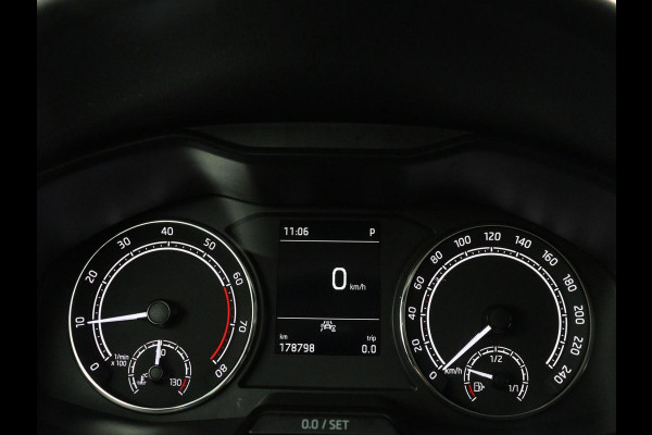 Škoda SCALA 1.0 TSI Ambition | Automaat | Trekhaak | Carplay | Airco | Cruise control | Bluetooth | Full LED