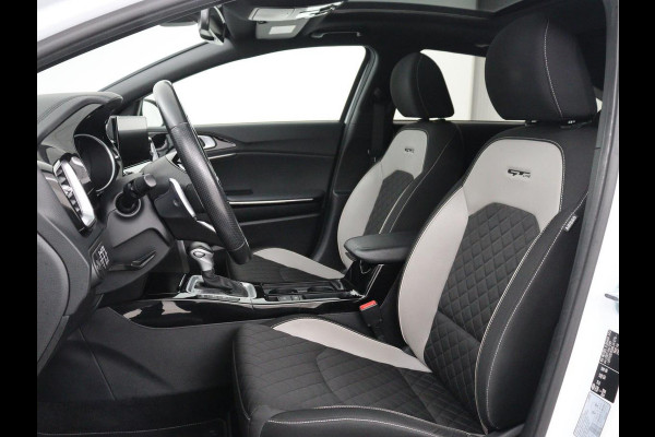 Kia ProCeed 1.5 T-GDi MHEV GT-Line Edition | Panoramadak | Carplay | Camera | Navigatie | Parkeerhulp | DAB | Climate control | Bluetooth | Cruise control