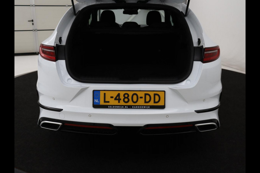 Kia ProCeed 1.5 T-GDi MHEV GT-Line Edition | Panoramadak | Carplay | Camera | Navigatie | Parkeerhulp | DAB | Climate control | Bluetooth | Cruise control
