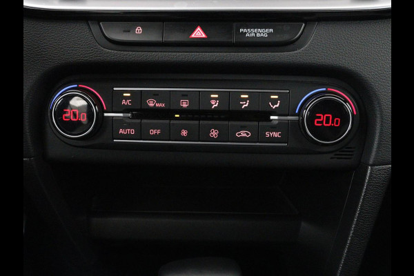 Kia ProCeed 1.5 T-GDi MHEV GT-Line Edition | Panoramadak | Carplay | Camera | Navigatie | Parkeerhulp | DAB | Climate control | Bluetooth | Cruise control