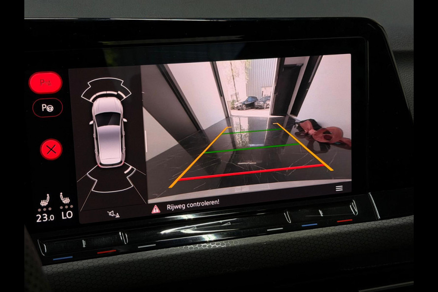 Volkswagen Golf 2.0 TSI GTI Keyless HUD Pano Dodehoek Camera