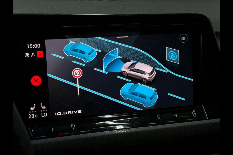 Volkswagen Golf 2.0 TSI GTI Keyless HUD Pano Dodehoek Camera