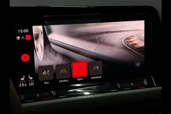 Volkswagen Golf 2.0 TSI GTI Keyless HUD Pano Dodehoek Camera