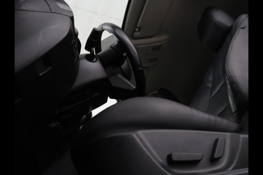 Mazda 3 2.0 SkyActiv-G 120 GT-M | Head-Up | Leder | Stoelverwarming | Adaptive cruise | Camera | Stuurverwarming | Bose Sound | Navigatie | Full LED | Keyless | Parkeerhulp | Climate control