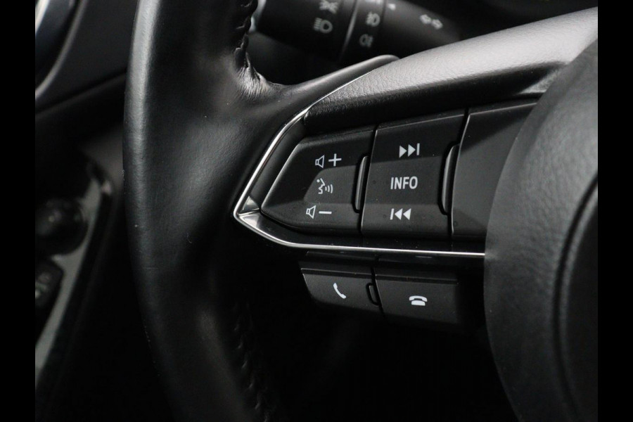 Mazda 3 2.0 SkyActiv-G 120 GT-M | Head-Up | Leder | Stoelverwarming | Adaptive cruise | Camera | Stuurverwarming | Bose Sound | Navigatie | Full LED | Keyless | Parkeerhulp | Climate control